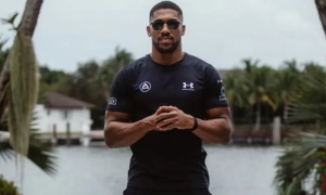 Британська королева втратила владу над колишньою колонією