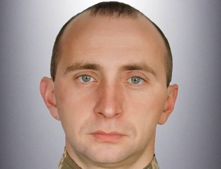 На фронті загинув поет і воїн Десантно-штурмових військ Роман Собечко На фронті загинув поет і воїн Десантно-штурмових військ Роман Собечко