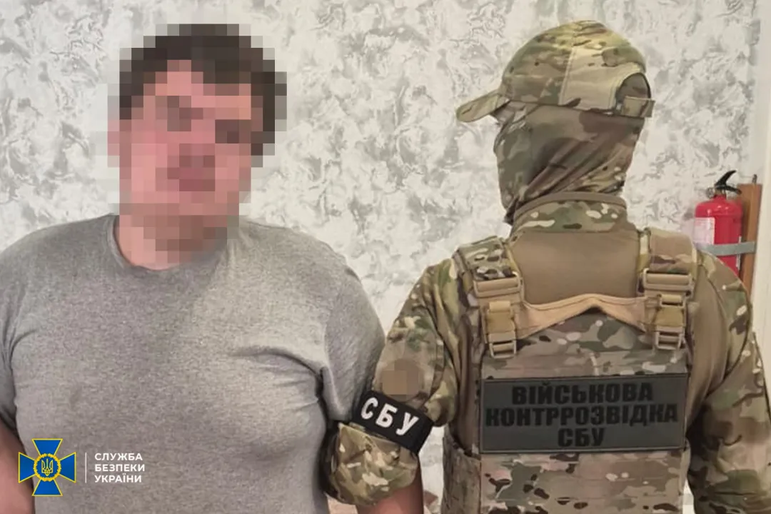 СБУ разоблачила военного, который координировал российские удары по АЗС