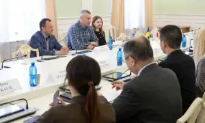 У Києві попрощалися з доньками загиблого добровольця, яких вбила російська ракета