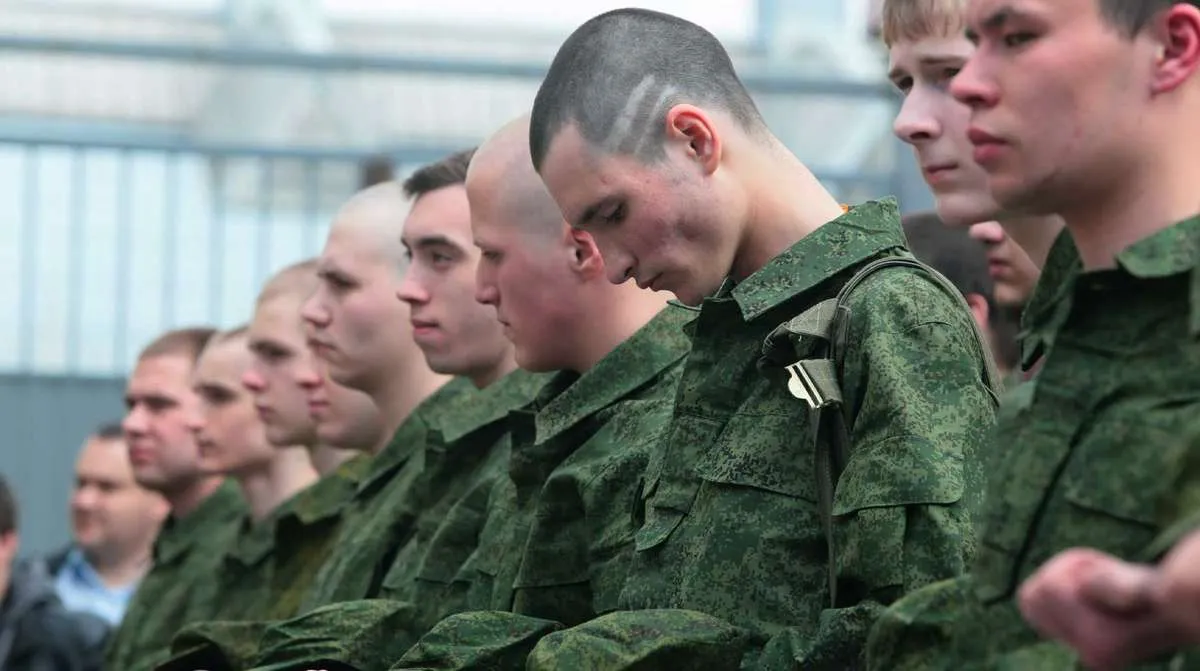 В России планируют привлекать срочников к тушению пожаров в зоне боевых действий