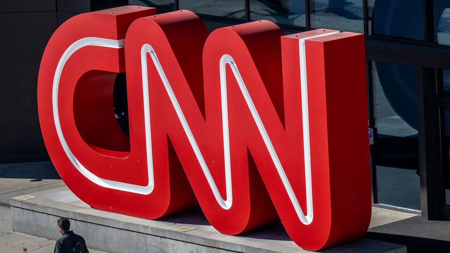 Друзья Трампа приобрели CNN в рамках сделки на 81 млрд долларов