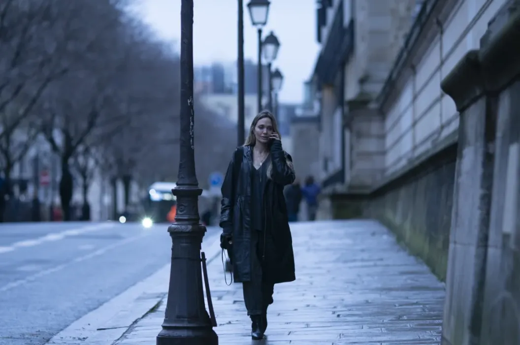 Фільм «Кутюр» з Анджеліною Джолі: вийшов трейлер українською мовою