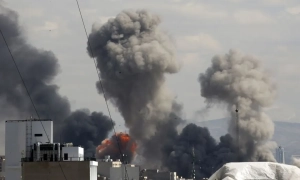 США могли помилково розбомбити школу для дівчат в Ірані: загинули понад 160 людей — CBS News