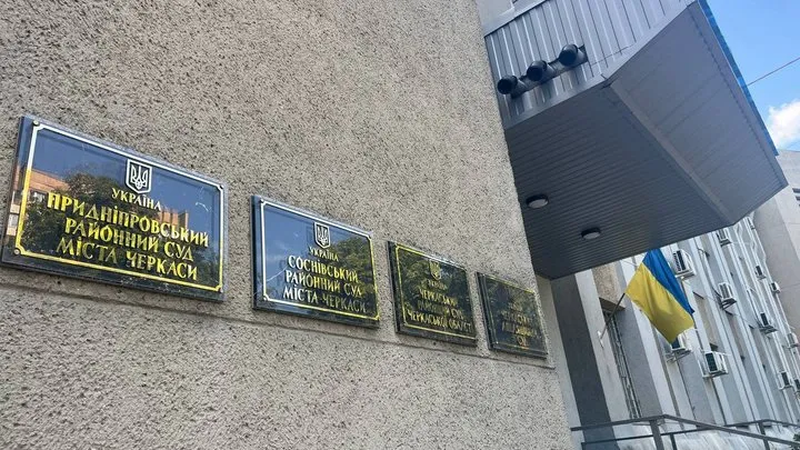На Черкащині розслідують смерть 11-річної дівчинки після конфлікту з однолітками