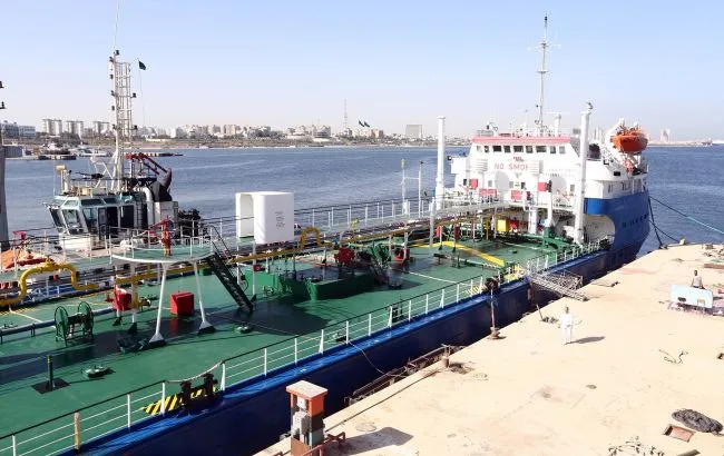 Казахстан шукає альтернативні маршрути експорту нафти після удару по порту Новоросійськ