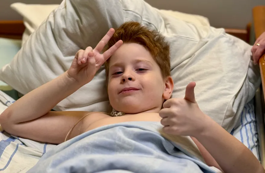 У Херсоні двоє братів дивом вижили після танкового обстрілу