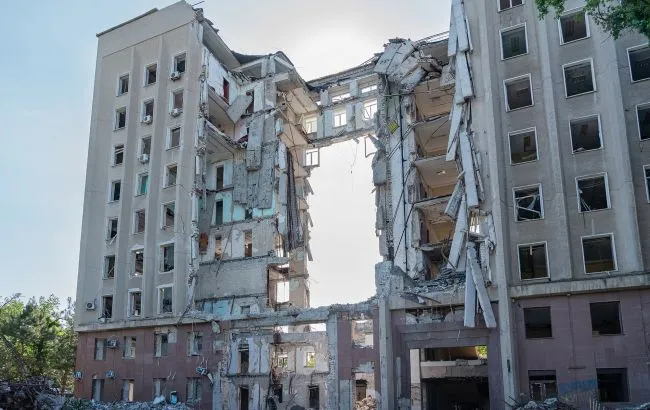 Будівлю Миколаївської ОДА відновлювати не будуть