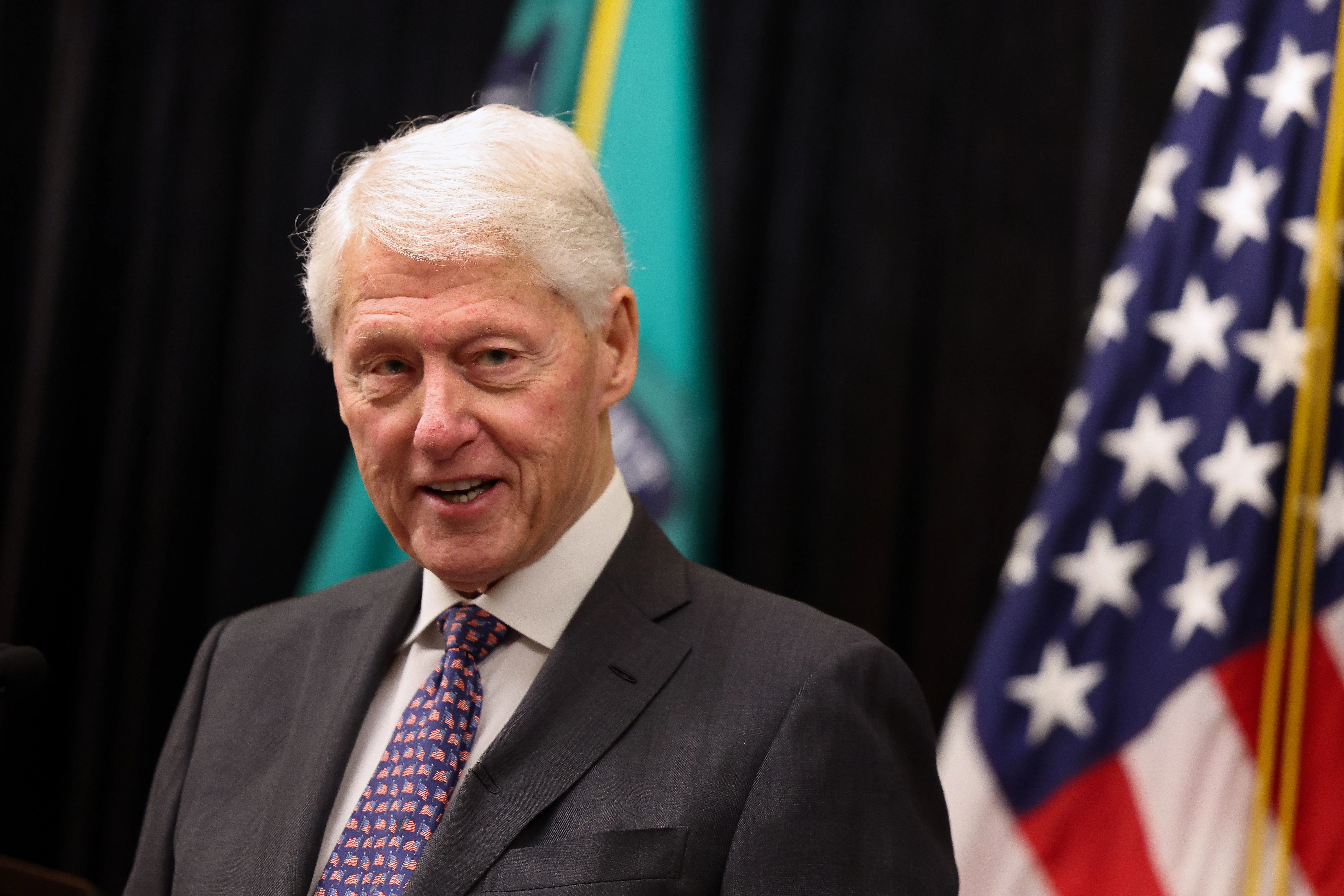Video: Bill Clinton Criticized Trump for His Stance on Ukraine