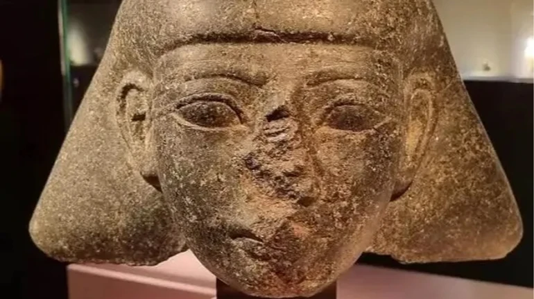 Нідерланди повернуть до Єгипту 3500-річну скульптуру чиновника часів Тутмоса III