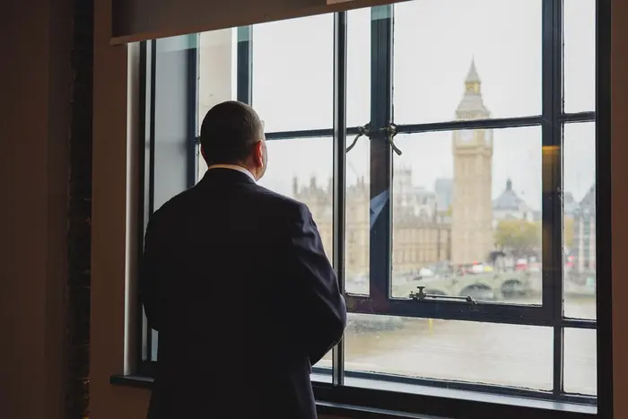 Нове фото Залужного у Лондоні сколихнуло соцмережі