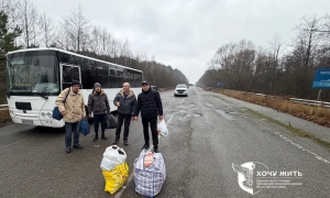 Фіолетовий дим після вибуху піднявся над ракетним полігоном рф під Оренбургом