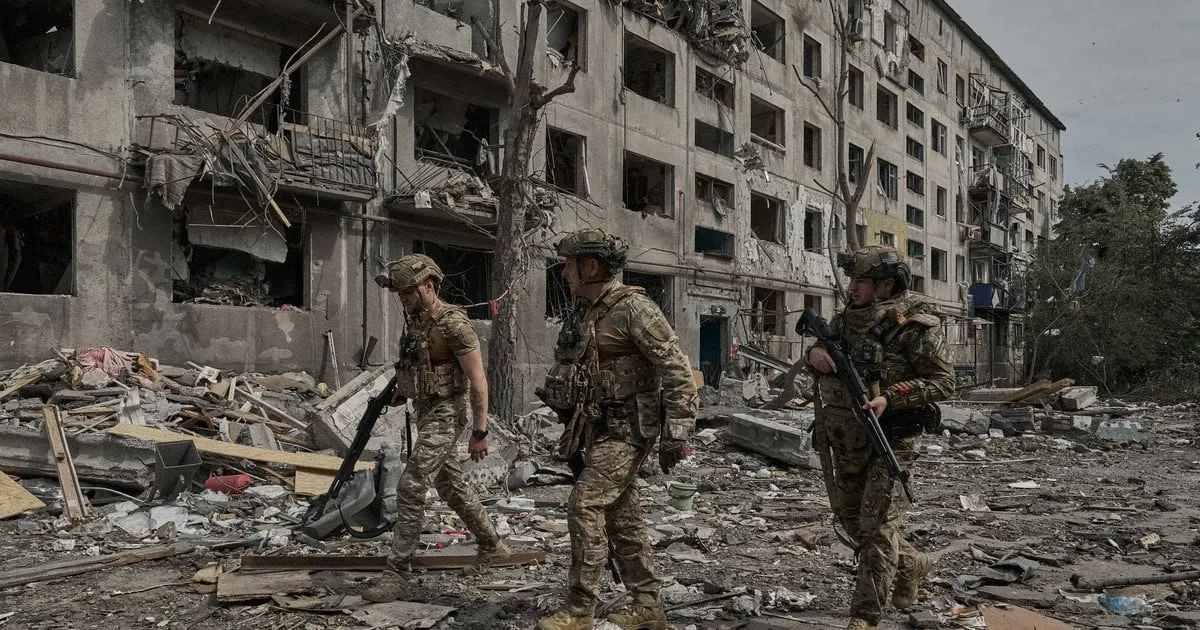 У Покровську тримають оборону понад тисяча українських військових — Bild У Покровську тримають оборону понад тисяча українських військових — Bild