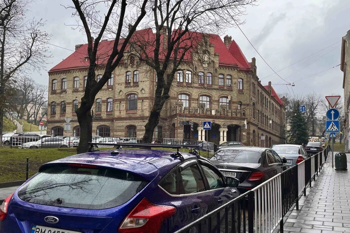 Львівські ветерани отримають 100 годин безкоштовного паркування щомісяця