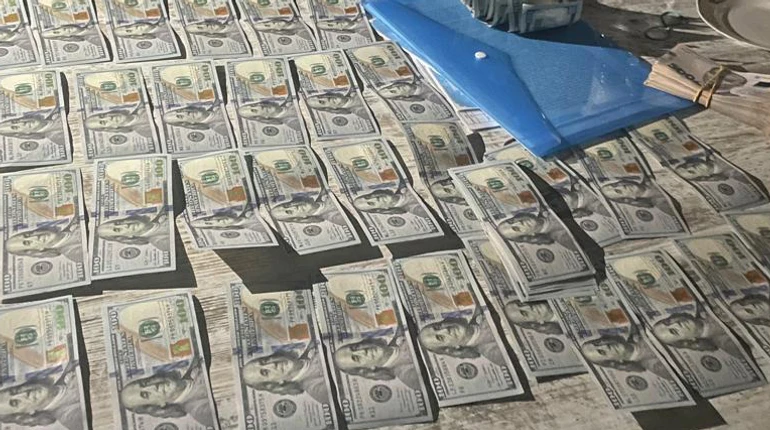 ДБР викрило схему поборів у Держпраці на заході України