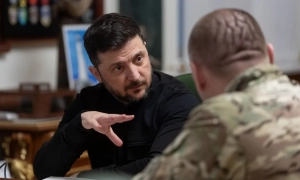 У Києві поліція повідомила про підозру неповнолітньому, який зберігав зброю 