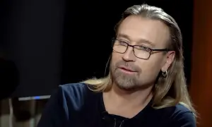 Секретарь Нобелевской премии по литературе уходит с должности из-за скандала