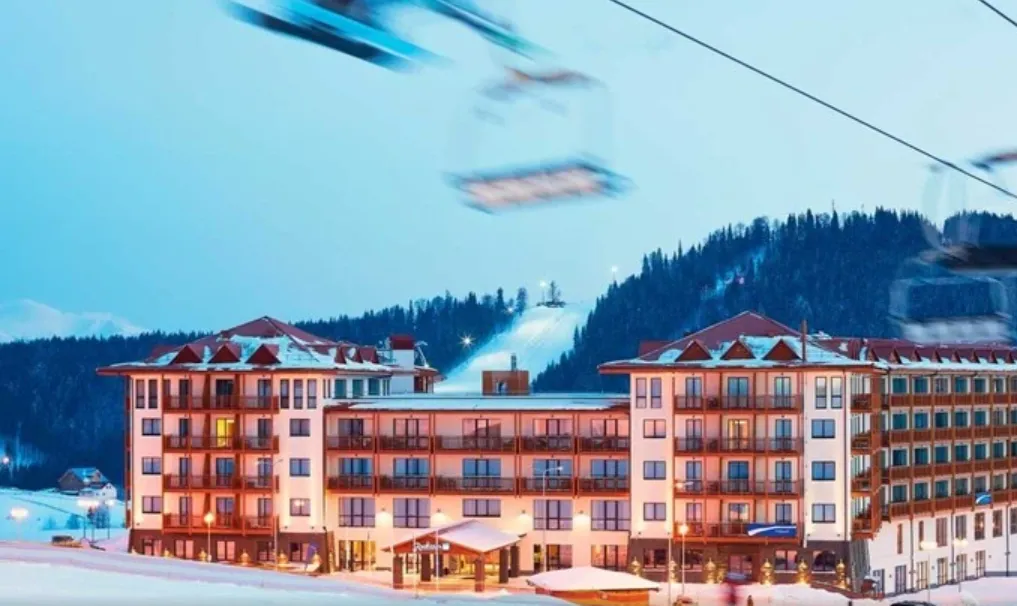 Новий рік за понад 100 тисяч пропонує відсвяткувати готель у Буковелі