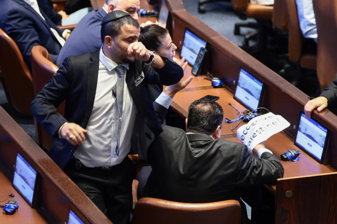 Lewicowi deputowani Knesetu wygwizdali Trumpa podczas wystąpienia w Izraelu