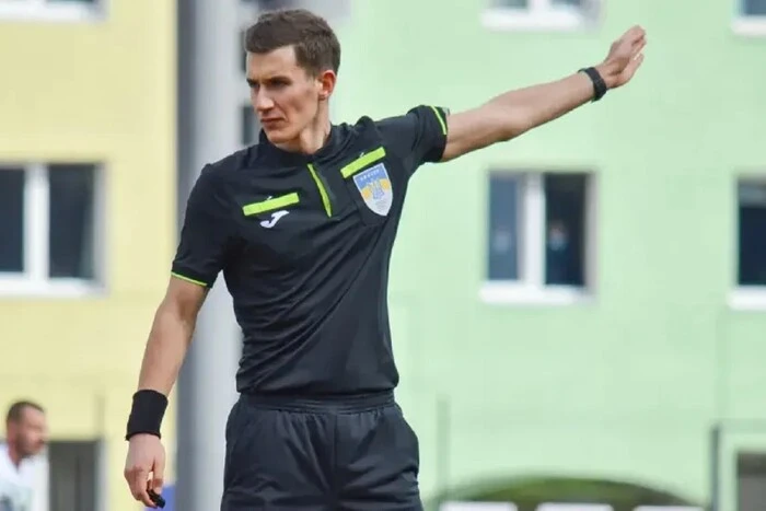 Українські арбітри будуть обслуговувати матч Юнацької ліги УЄФА