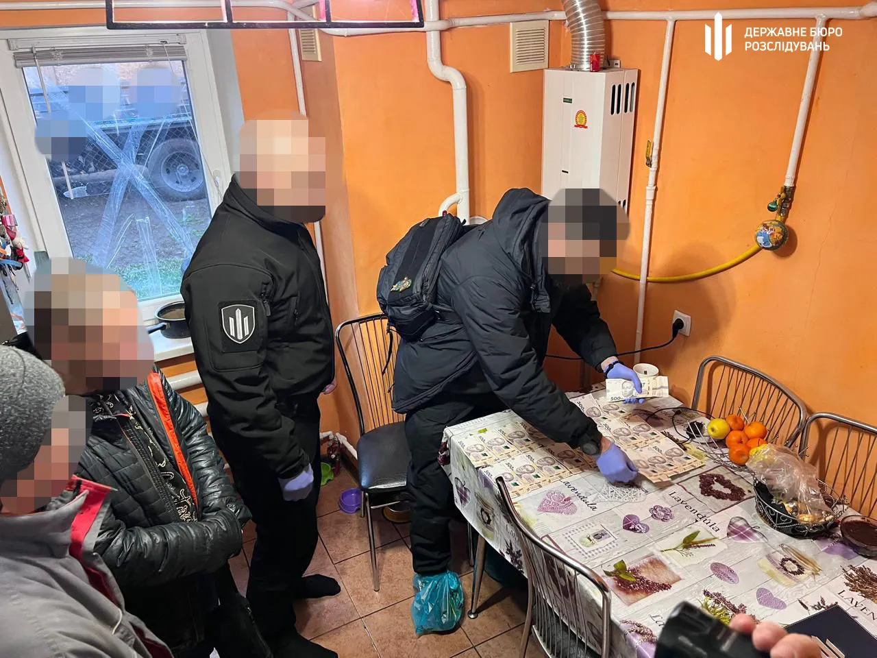 На Донеччині затримали наркоділка, який намагався збувати наркотики серед військових