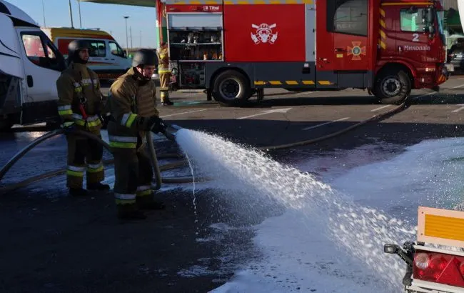 Унаслідок російського удару по Миколаєву постраждали 19 людей, серед них дитина Унаслідок російського удару по Миколаєву постраждали 19 людей, серед них дитина
