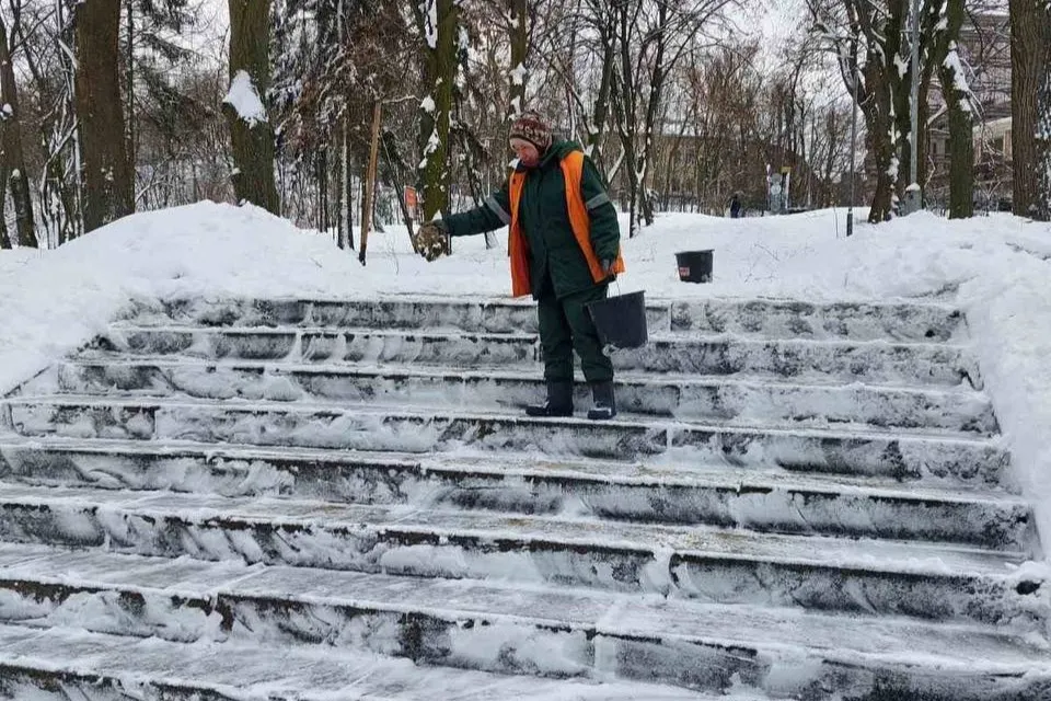 Снігопад паралізував Київ: затори і збої транспорту