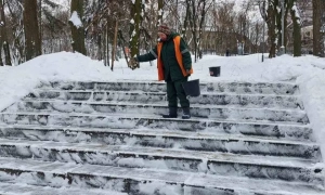 Снігопад паралізував Київ: затори і збої транспорту