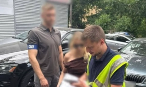 Судитимуть київську чиновницю, яка досі працювала на Азарова