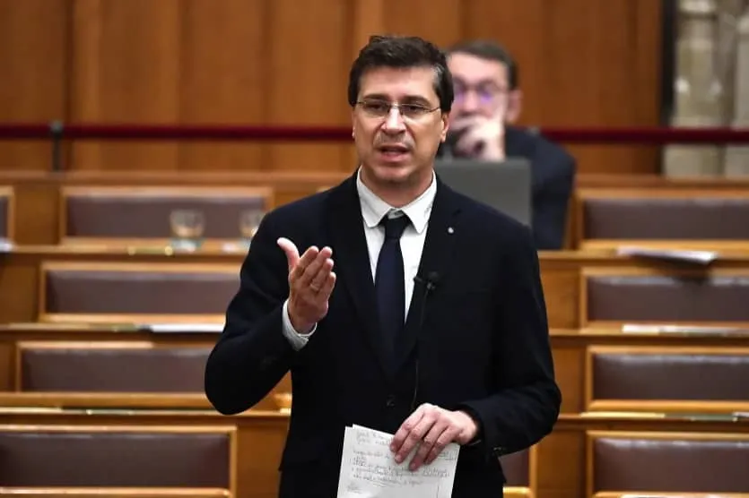 Лідер фракції «Йоббік» знявся з виборів в Угорщині на користь опозиції