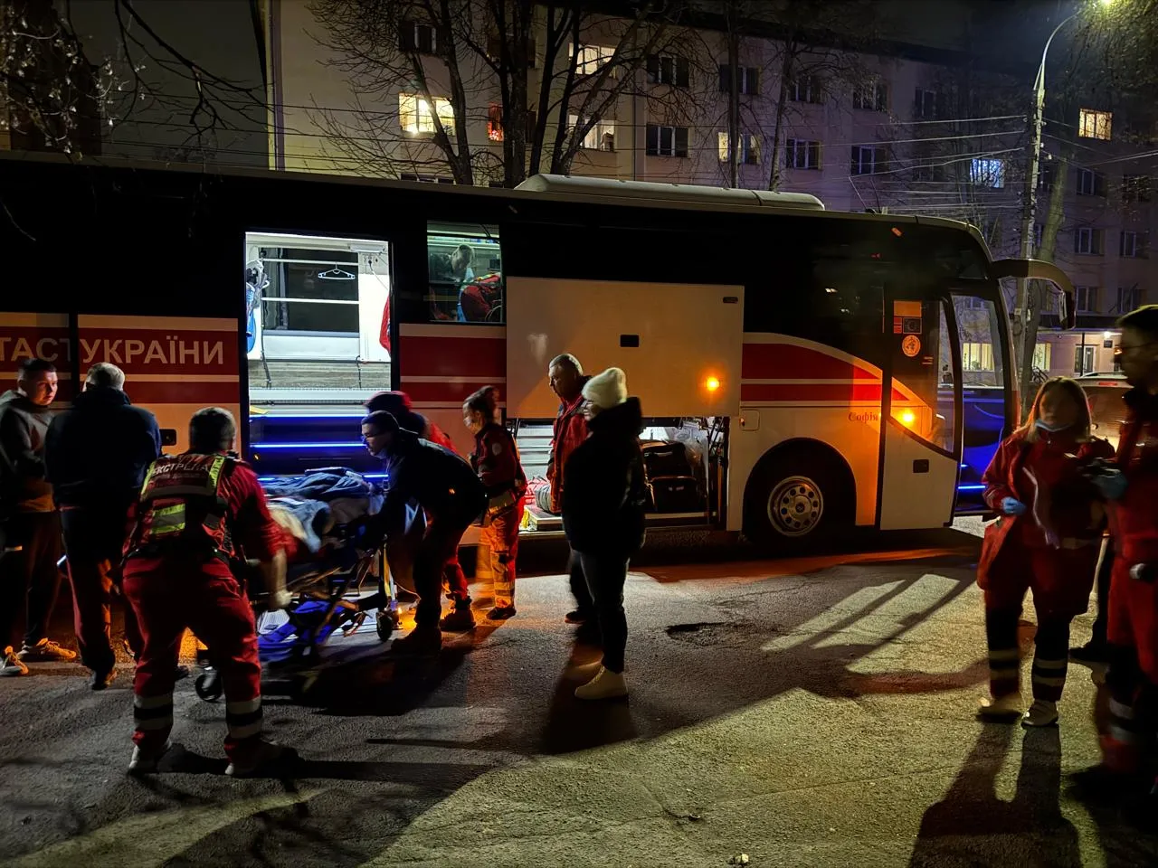 Українські лікарі провели одну з найшвидших евакуацій в історії