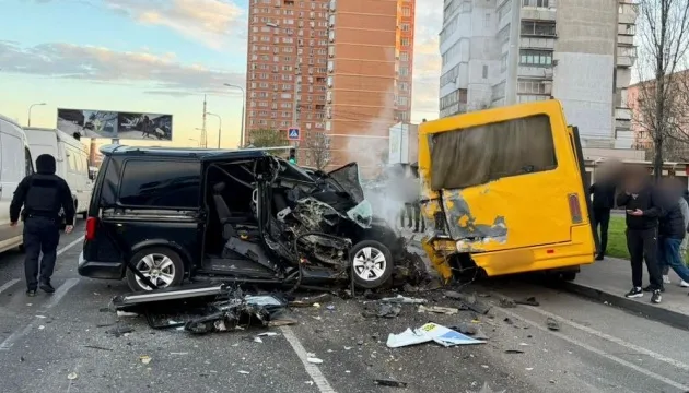 Смертельна ДТП з маршруткою в Одесі ДБР розслідує аварію за участю військового