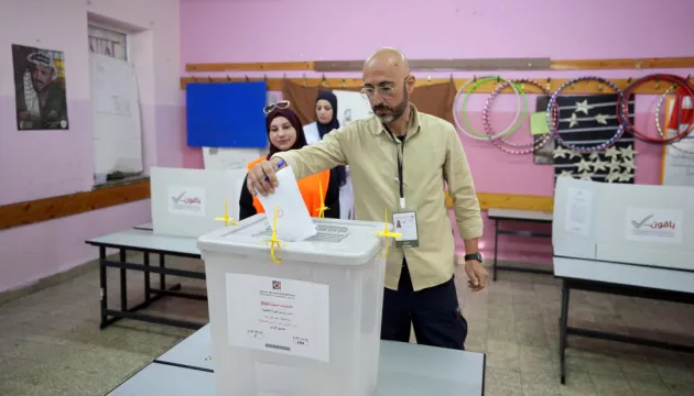 У секторі Гази вперше за 20 років проходять місцеві вибори — Reuters