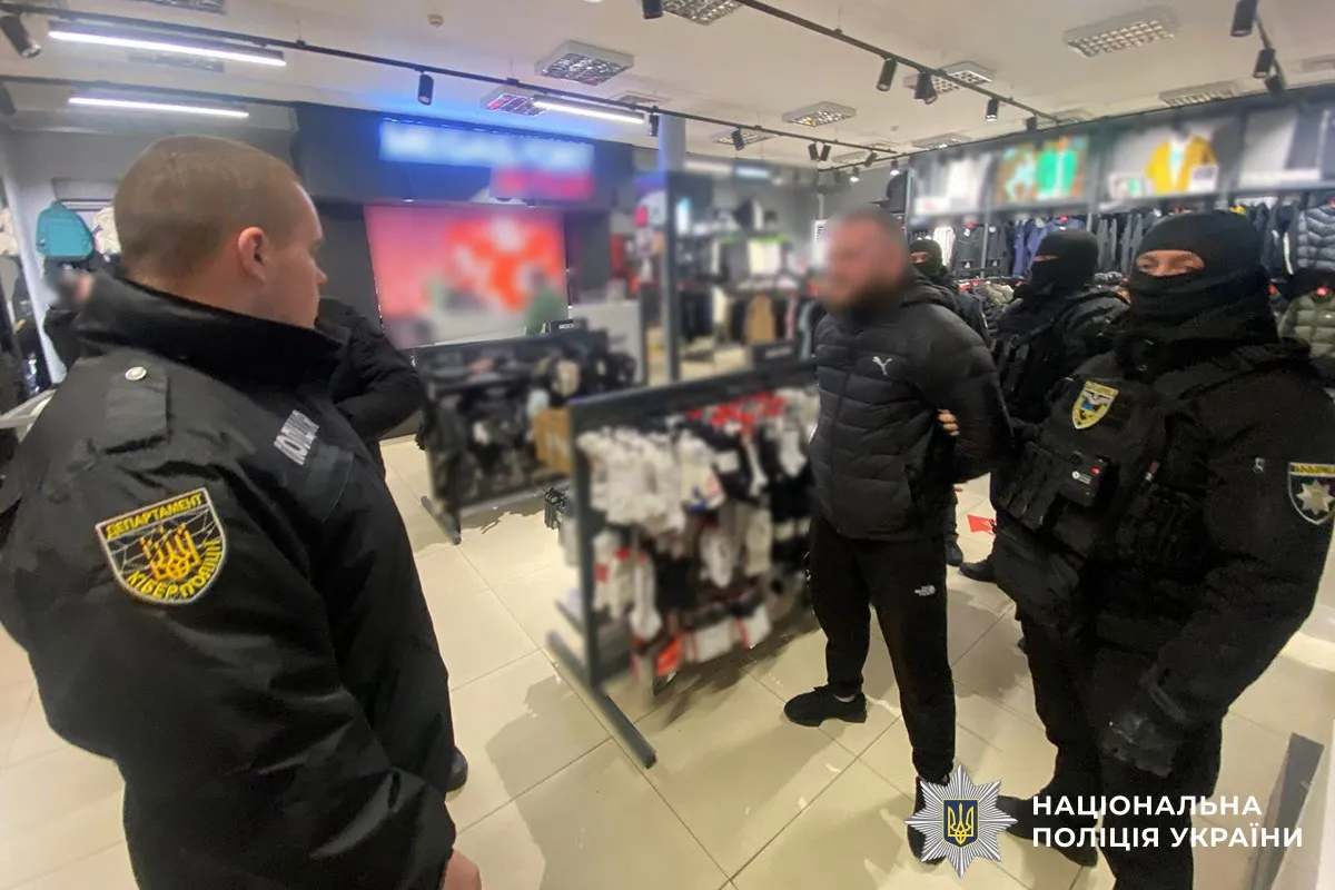 У Вінниці затримали чоловіка за «трансфер» військовозобов'язаного за кордон за $24 тисячі