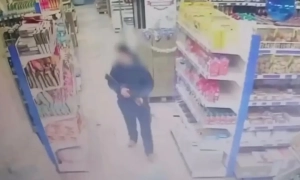 Фото: як Росія обстріляла катер «Бердянськ» поблизу Керченської протоки