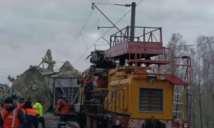 Через аварію під Коростенем пасажирські поїзди курсують із багатогодинними затримками