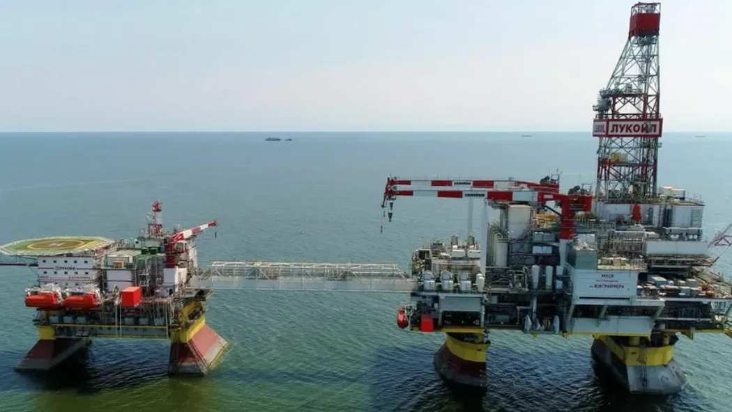 Дрони СБУ вразили ще одну нафтову платформу РФ у Каспійському морі