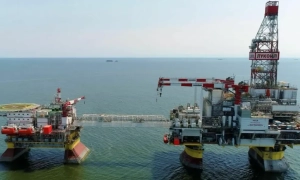 Фото: СБУ завела справи на «юну героїню «лнр»» і низку колаборанток з рашистами