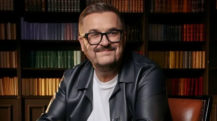 Ponomarev shared a rare childhood photo from a sports club
