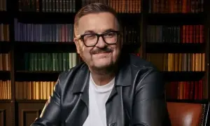 أظهرت المغنية الرئيسية في فرقة KAZKA، ألكسندرا زاريتسكا، قوامها بعد أن خسرت 35 كيلوغرامًا من وزنها