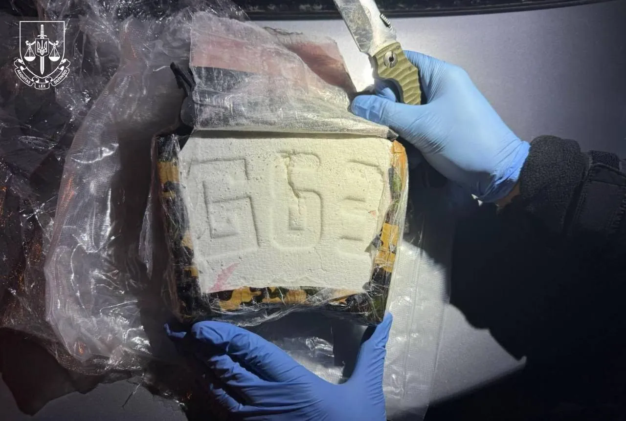 В Україні припинили міжнародний канал постачання кокаїну з Іспанії