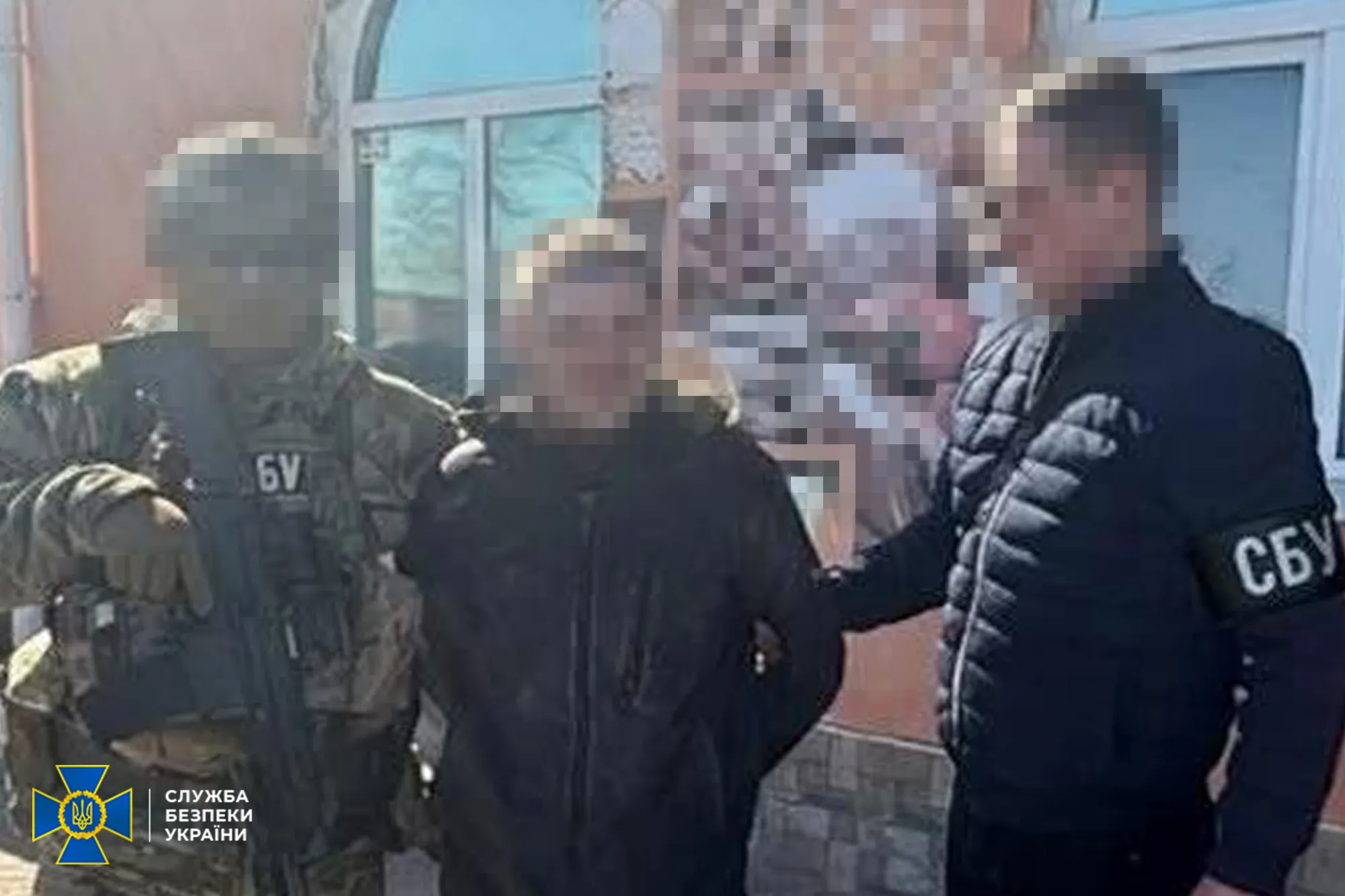 СБУ і поліція викрили чотирьох торговців трофейною зброєю