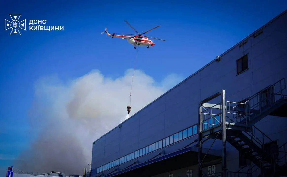 Video: The General Staff’s Aviation Unit helped the State Emergency Service extinguish fires following the Russian attack on the Kyiv region