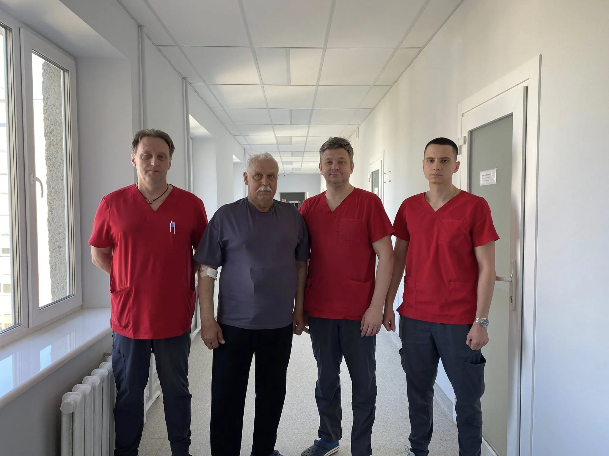 У Львові пацієнту за один наркоз видалили пухлину нирки та протезували аорту