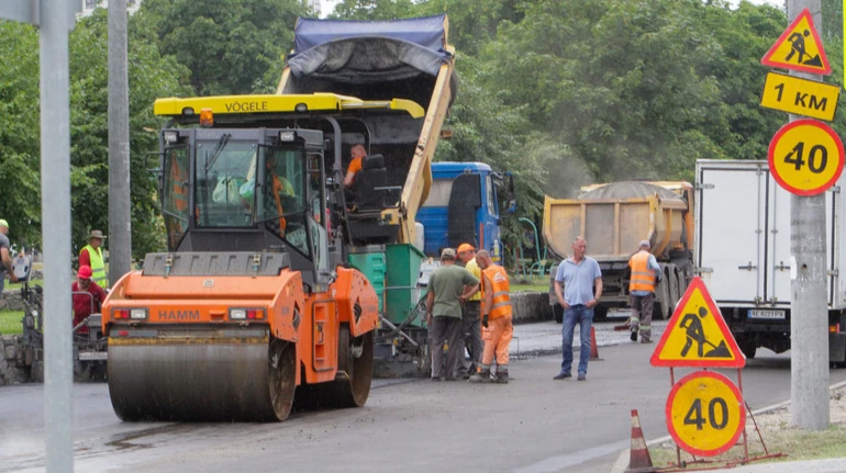 На Харківщині через ворожий удар поранено четверо дорожників