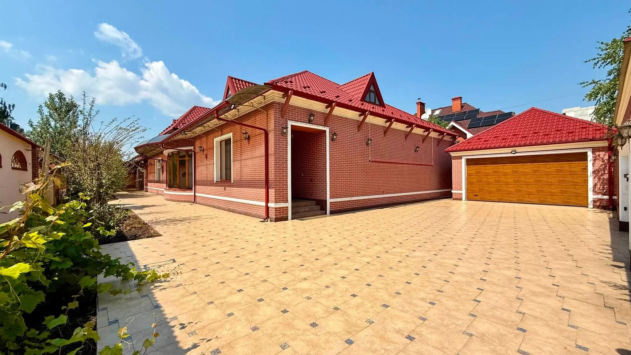 An 11-room mansion is for sale near Kyiv for $780,000