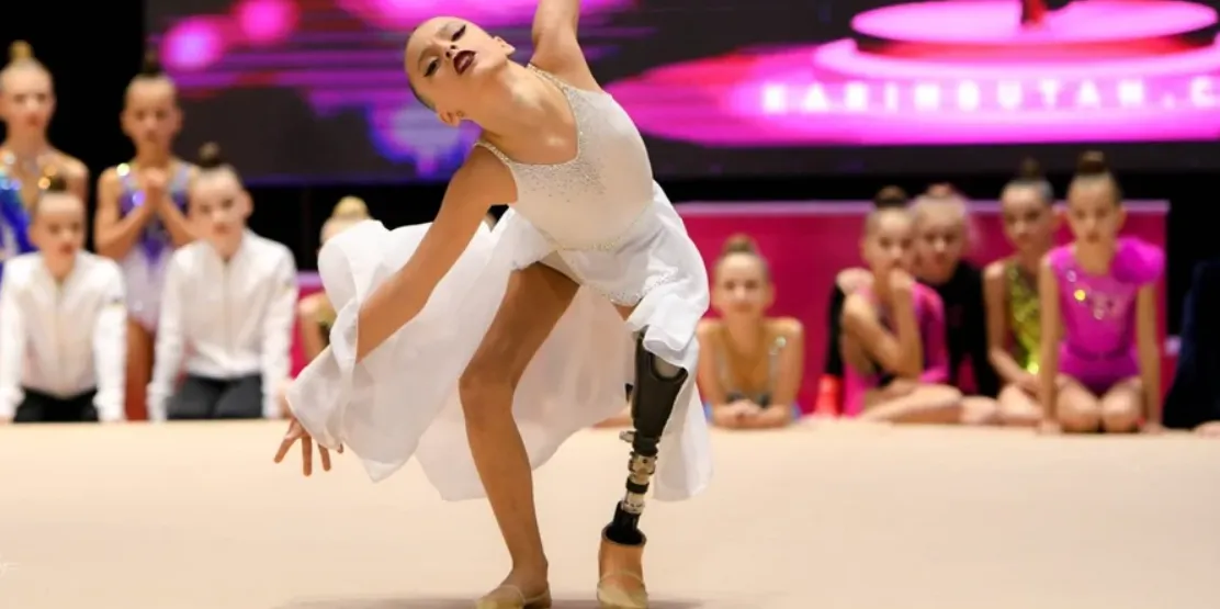 9-річна гімнастка Олександра Паскаль з протезом здобула бронзу на Rizatdinova Cup