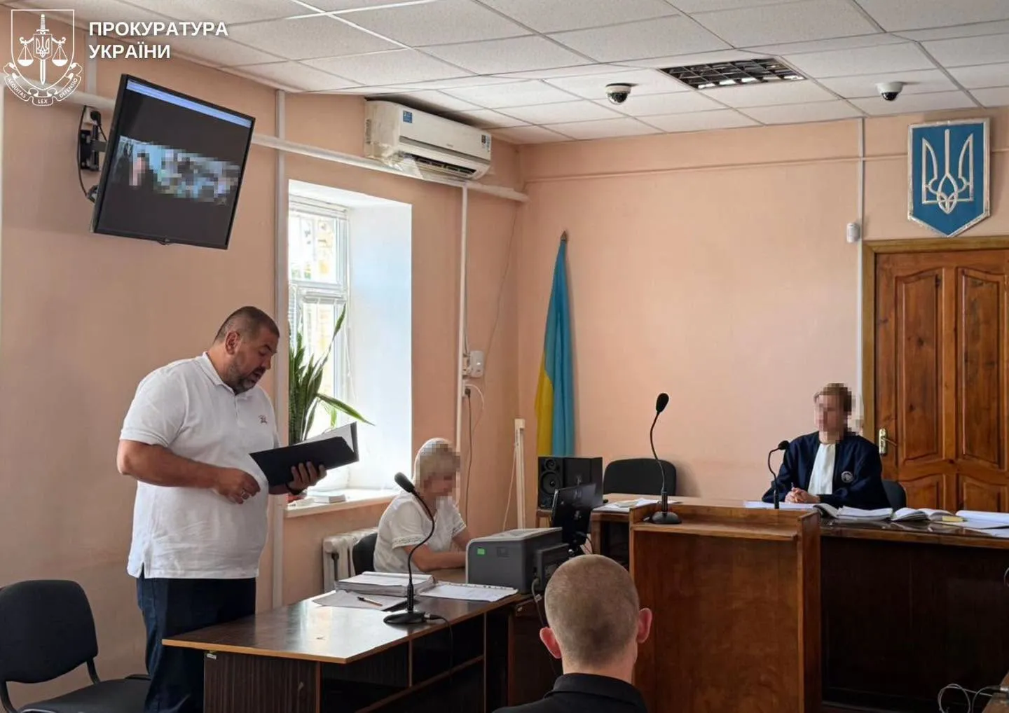 На Кіровоградщині чоловіка засудили до 15 років за зґвалтування 13-річної дівчинки