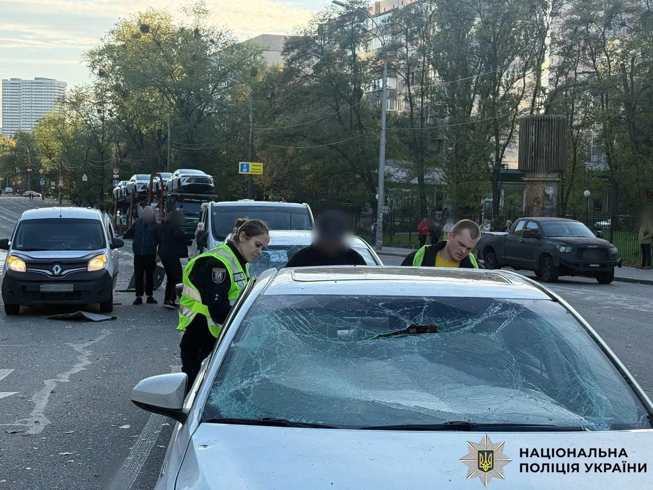 В Киеве в результате атаки российских дронов пострадали 12 человек