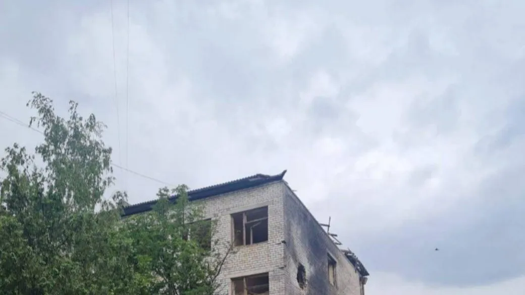 ВИДЕО: Россия атаковала АЗС в Запорожье